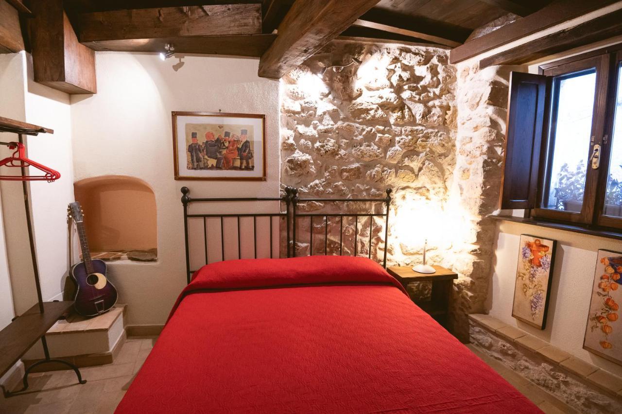Bed and Breakfast Nena Al Borgo Castello Pico Zewnętrze zdjęcie