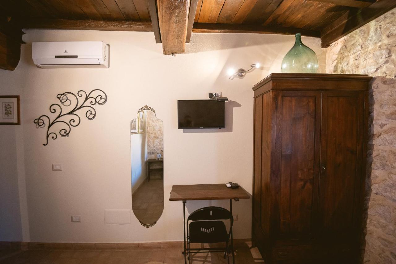 Bed and Breakfast Nena Al Borgo Castello Pico Zewnętrze zdjęcie