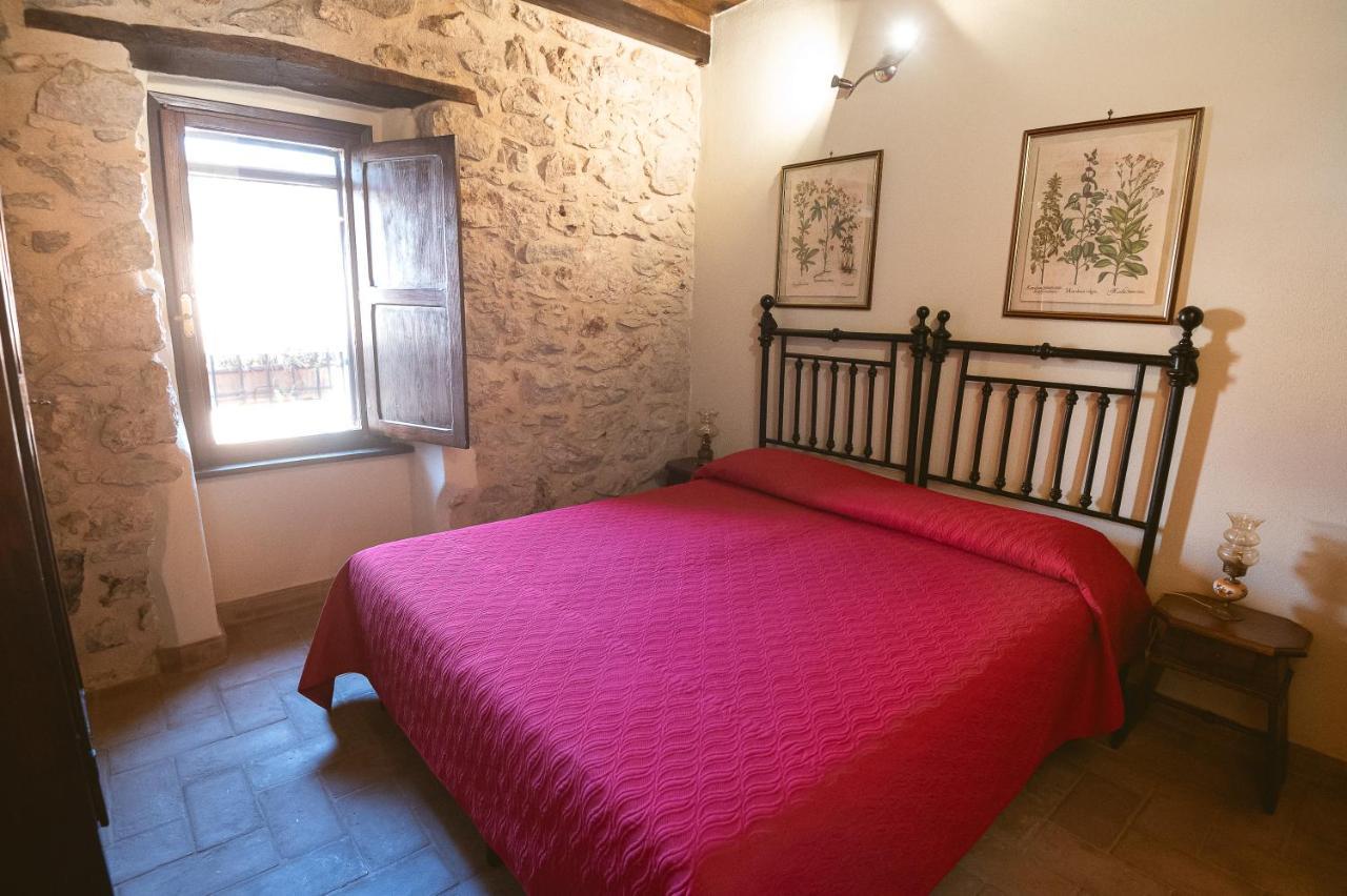 Bed and Breakfast Nena Al Borgo Castello Pico Zewnętrze zdjęcie