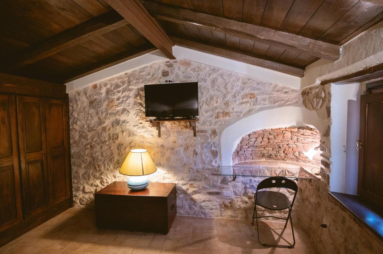 Bed and Breakfast Nena Al Borgo Castello Pico Zewnętrze zdjęcie
